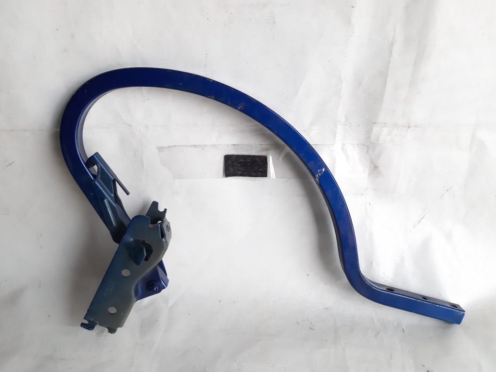 200s Шарнір кришки багажника Chrysler 200 S 2015-2017 68159369AD Chrysler 200 S 2