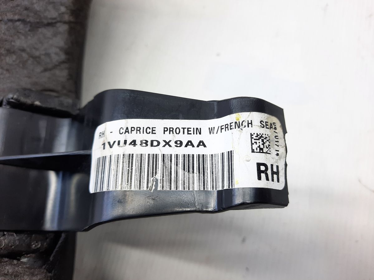 Charger Боковая часть сборки сиденья заднего ряда правая Dodge Charger 2012-2014 1VU48DX9AA Dodge Charger 5