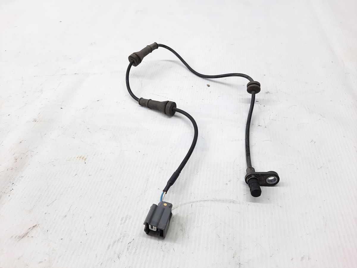 Sentra. Датчик ABS колеса заднього правого Nissan Sentra 2013-2019 479003DA0A Nissan Sentra