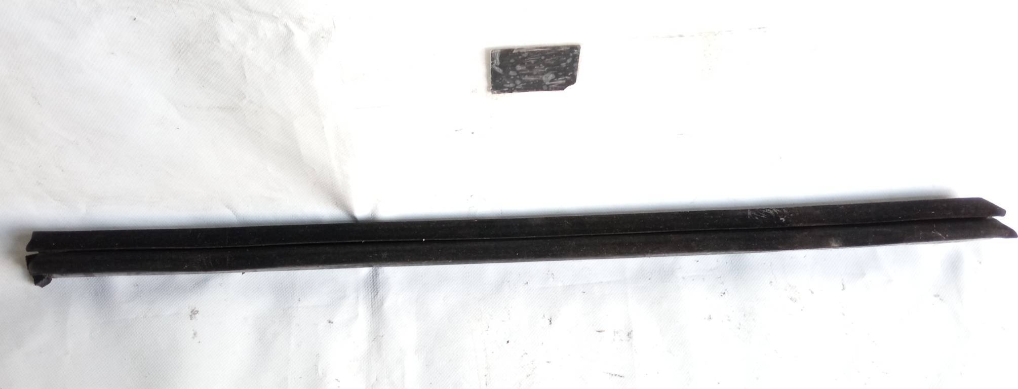 Fusion Уплотнитель стекла нижний двери задней внутренний правый Ford Fusion 2013-2020 DS7Z5425860B Ford Fusion 10