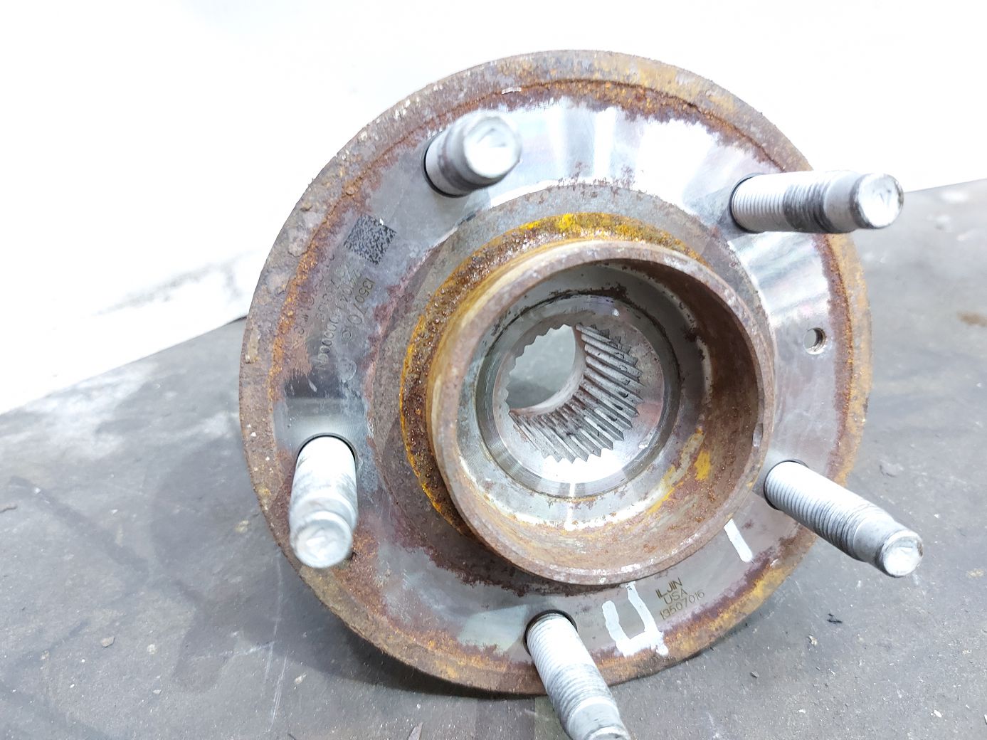 Malibu Ступица передняя левая/правая Chevrolet Malibu 2016-2021 13526966 Chevrolet Malibu 7