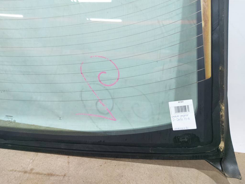 Dart Скло заднє (зламані вусики підігріву) Dodge Dart 2013-2019 68081967AE Dodge Dart 18