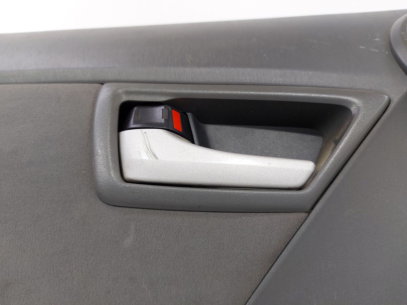 Prius Карта двери задней левой (серая) ткань Toyota Prius 2010-2011 6764047240G0 Toyota Prius 2