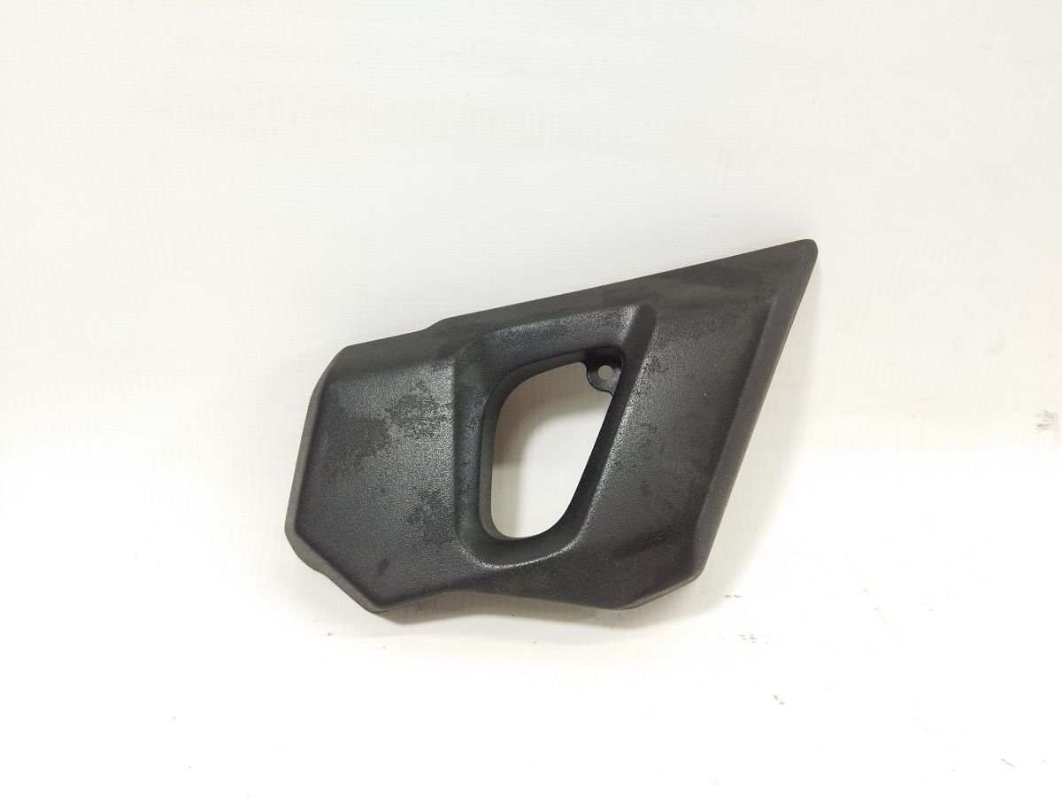 En-650d. Накладка рами ліва Kawasaki EN-650 D 2017 140930348 Kawasaki EN-650 D