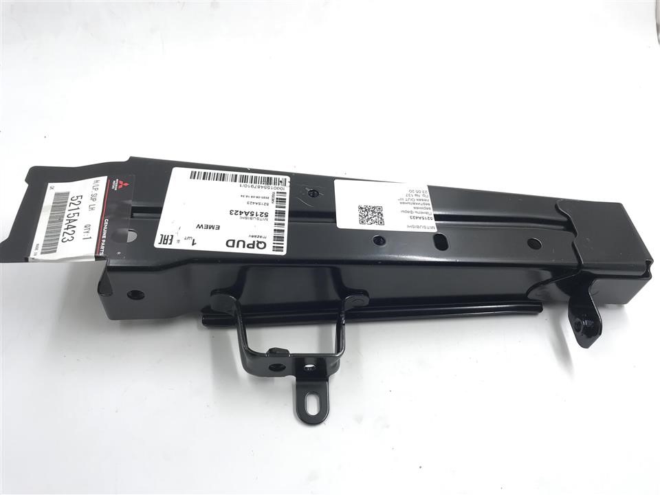Кронштейны насосов. Кронштейн фари MITSUBISHI 5215A423 Кронштейны насосов. Кронштейн фари MITSUBISHI 5215A423
