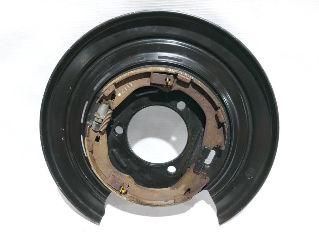 Ats Защита тормозного диска левого с колодками ручн. Cadillac ATS 2013-2019 23316746 Cadillac ATS 6