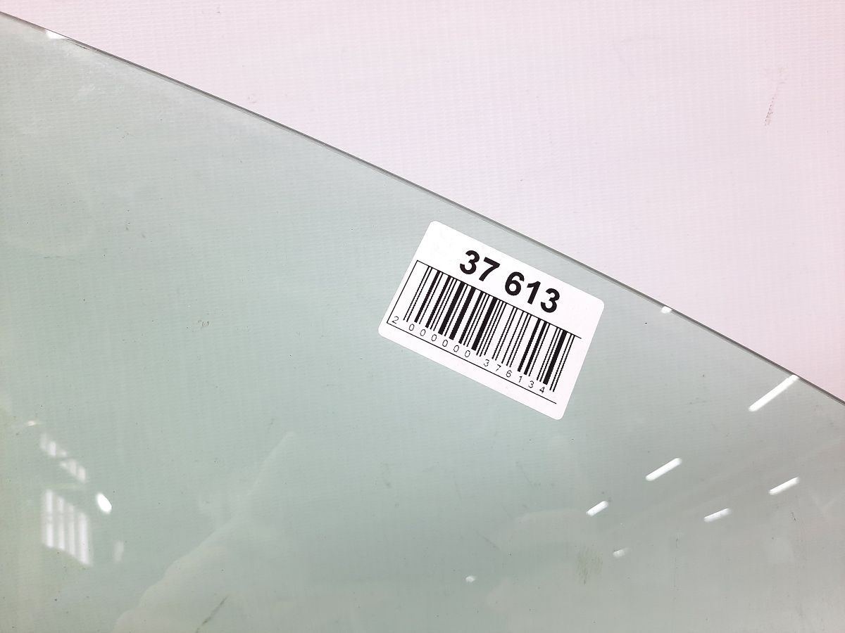 Sonata Скло дверей задньої лівої Hyundai Sonata 2011-2015 834103S010 Hyundai Sonata 9