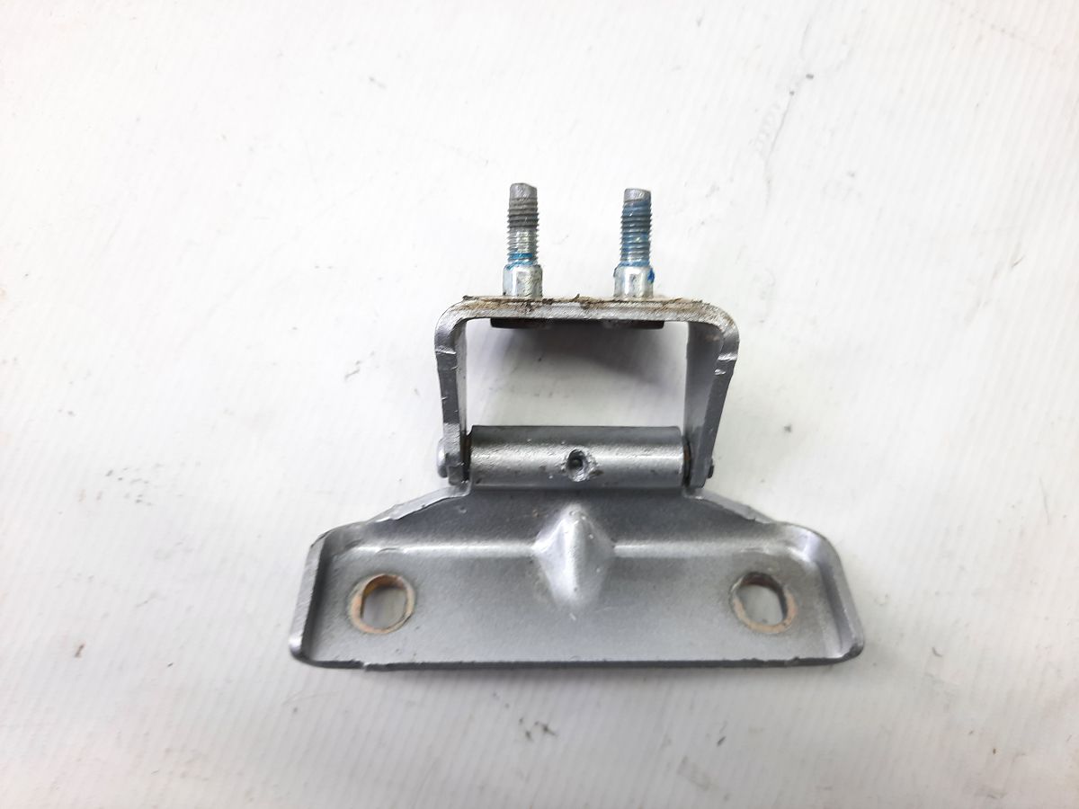 Equinox Петля кришки багажника ліва/права Chevrolet Equinox 2010-2017 23227630 Chevrolet Equinox 6