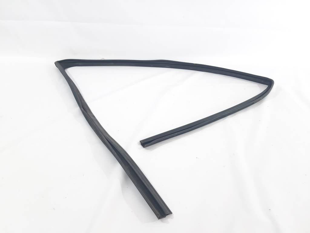 Accord. Уплотнитель стекла двери передней правой Honda Accord Sedan 2008-2011 72235TA0A01 Honda Accord Sedan