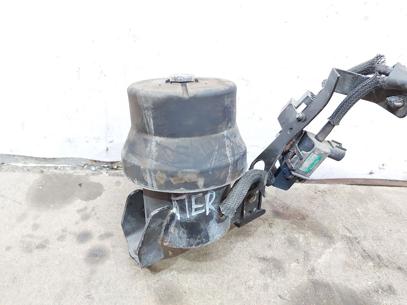 Sienna Подушка двигуна передня Toyota Sienna 2011-2016 123600P110 Toyota Sienna 4