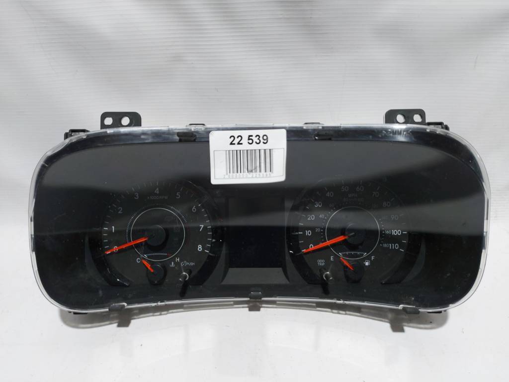 Sienna. Панель приладів Toyota SIENNA 2015-2019 83800-08620 Toyota SIENNA