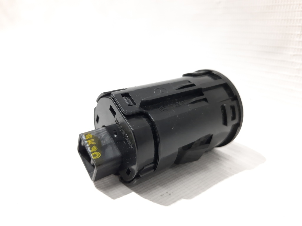 3 Кнопка старт-стоп Mazda 3 2014-2019 BJS7663S0 Mazda 3 9