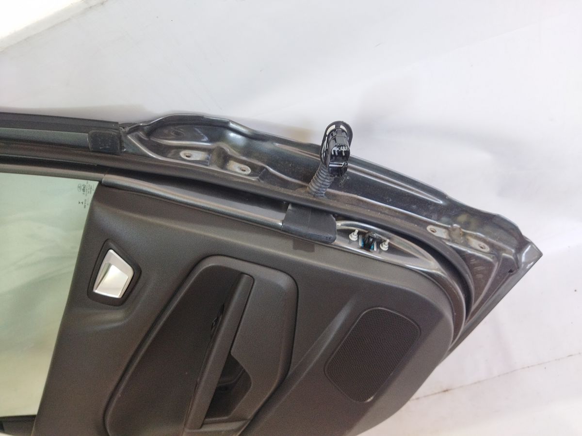 Товари з дефектами Двері задні ліві (дефект) Ford Fiesta 2011-2019 G2BZ5424631A Ford Fiesta 7