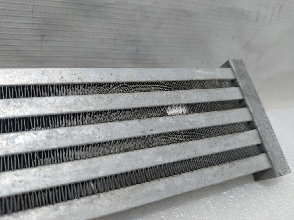 7 series Радіатор охолодження олії ГУР BMW 7 2012 17117576825 BMW 7 2