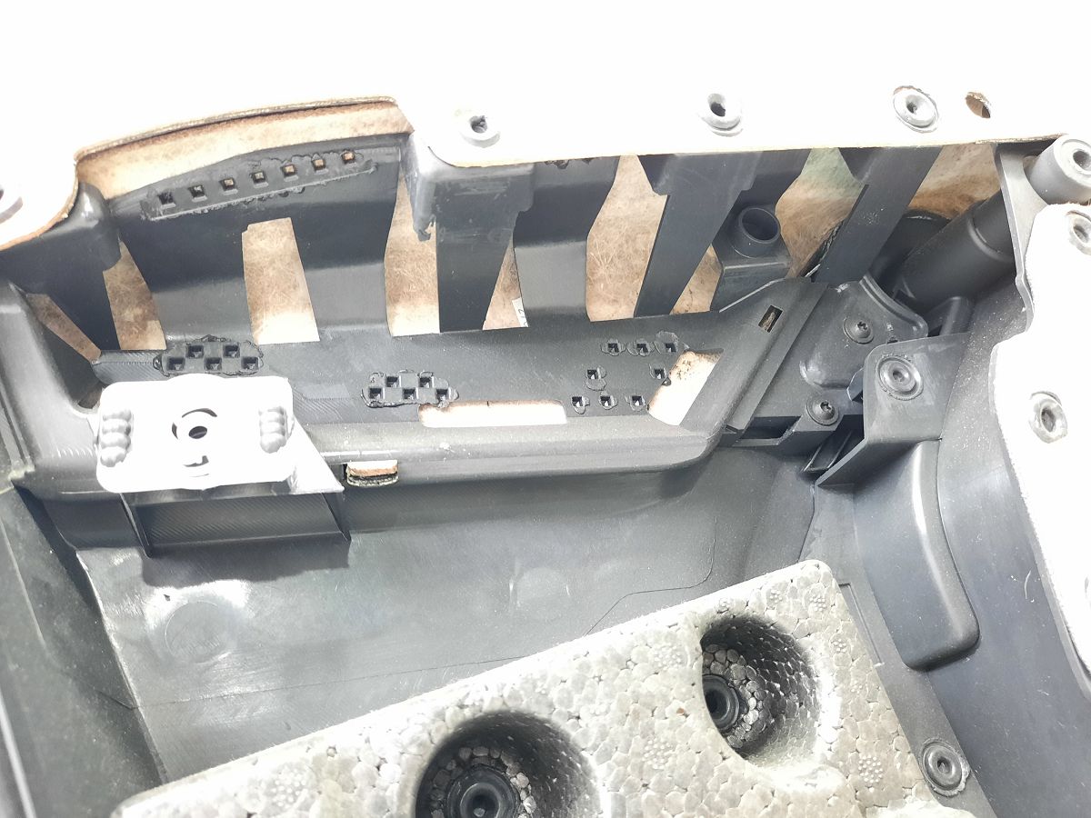 Tiguan Карта двери передней правой Volkswagen Tiguan 2009-2017 5N0867012CXNJ Volkswagen Tiguan 12 Tiguan Карта двери передней правой Volkswagen Tiguan 2009-2017 5N0867012CXNJ Volkswagen Tiguan 12