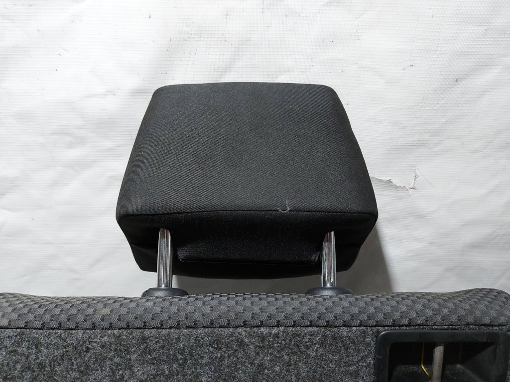 Passat s Спинка заднього ряду сидінь ліва Volkswagen Passat S 2011-2019 5C6885503C Volkswagen Passat S 6