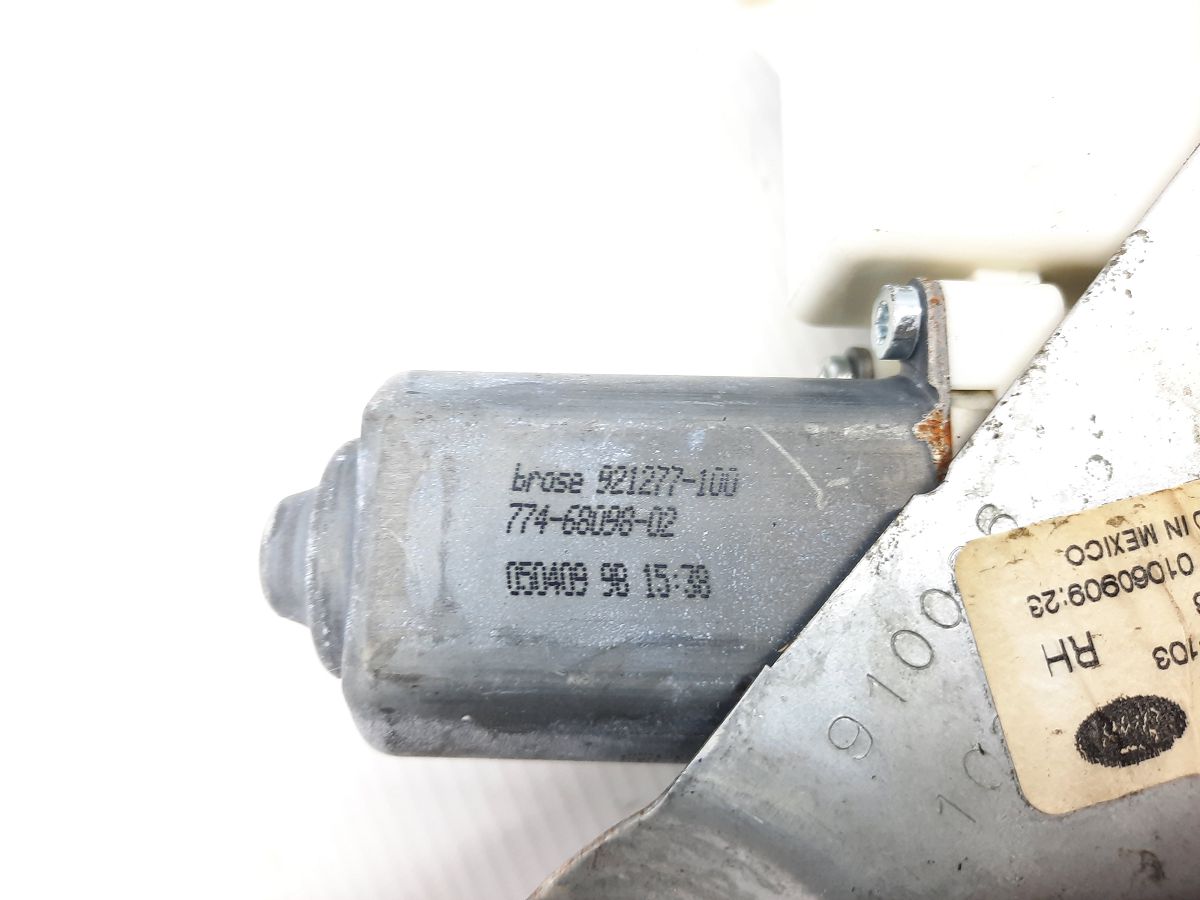 Mustang Стеклоподъёмник двери передней правой Ford Mustang 2010-2014 AR3Z6323208A Ford Mustang 6 Mustang Стеклоподъёмник двери передней правой Ford Mustang 2010-2014 AR3Z6323208A Ford Mustang 6