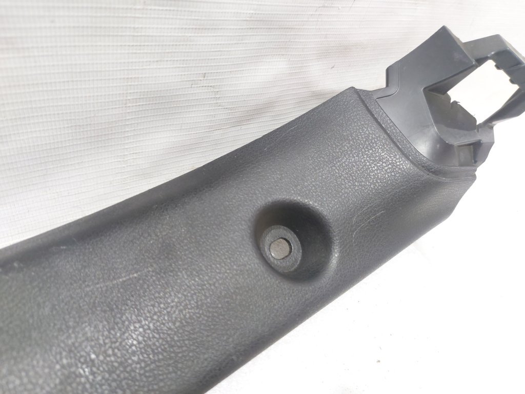 Juke Накладка крышки багажника правая Nissan Juke 2011-2017 909021KA0A Nissan Juke 5