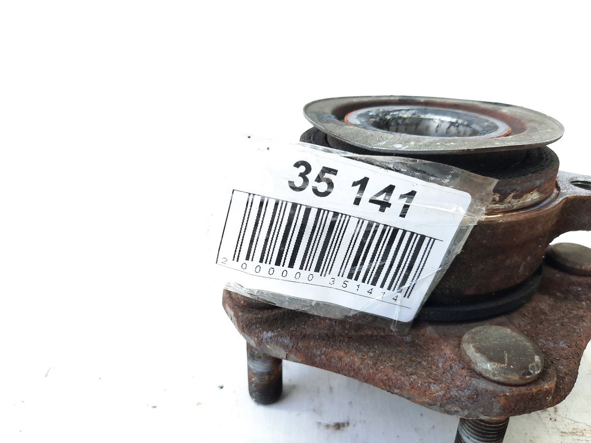 Sentra Ступиця передня ліва/права Nissan Sentra 2017 402029SM0A Nissan Sentra 13