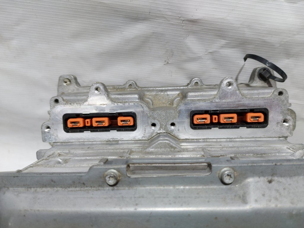 Fusion hybrid Інвертор електродвигуна із бачком Ford Fusion Hybrid 2013-2019 GG9Z7B012ABNP Ford Fusion Hybrid 11