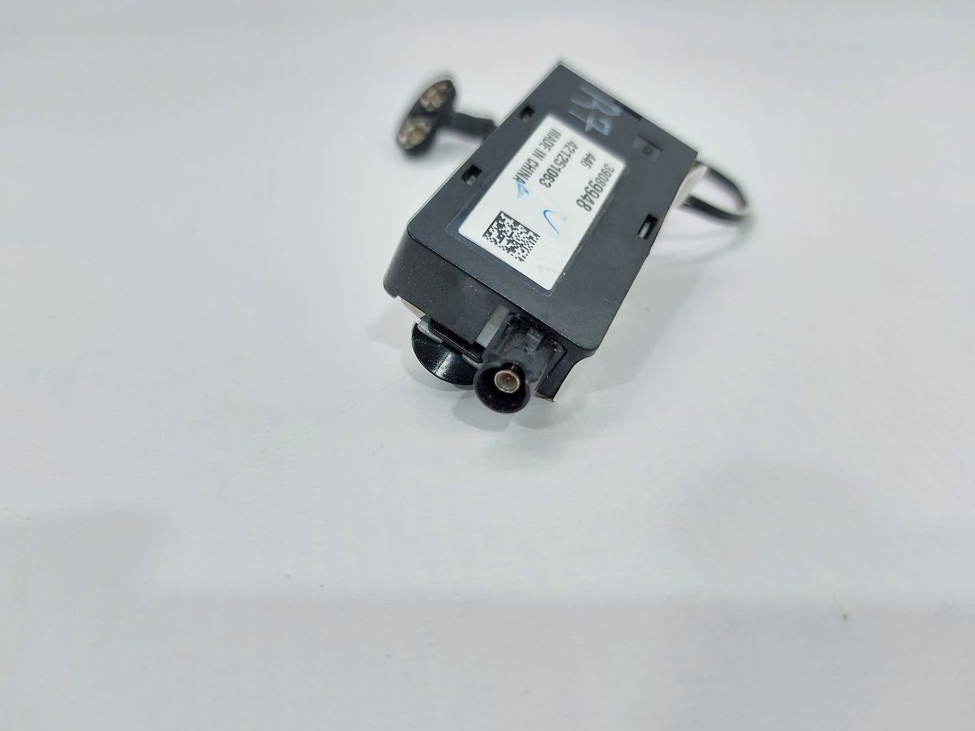 Cruze Підсилювач антени Chevrolet Cruze 2017 39089948 Chevrolet Cruze 3