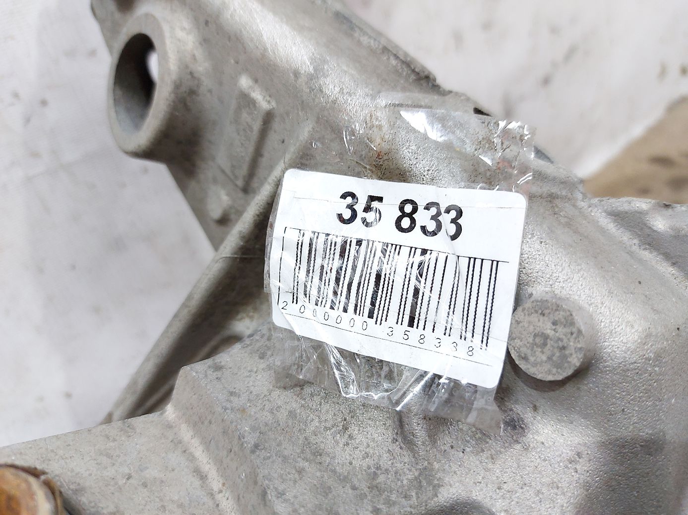 Dart Поворотний кулак задній лівий Dodge Dart 2013-2019 68204867AC Dodge Dart 18