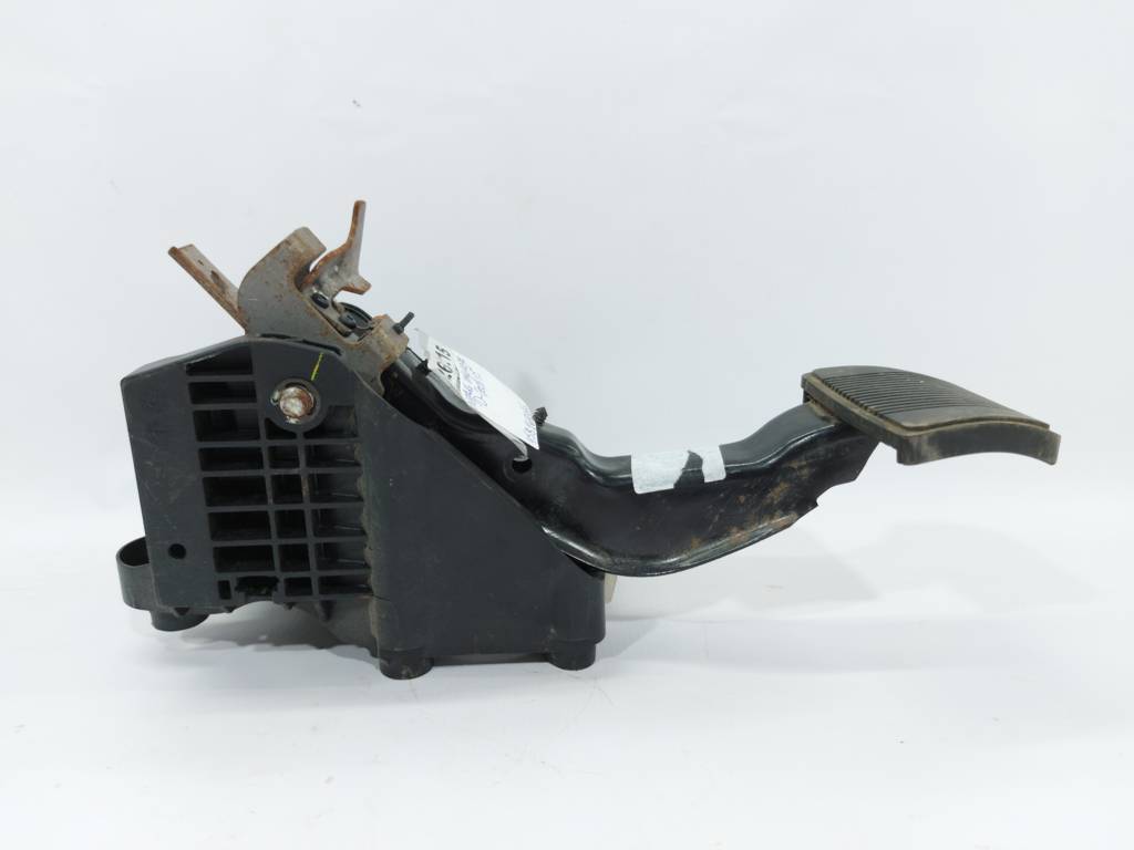 Dart Педаль гальма Dodge Dart 2015 4581693AG Dodge Dart 17