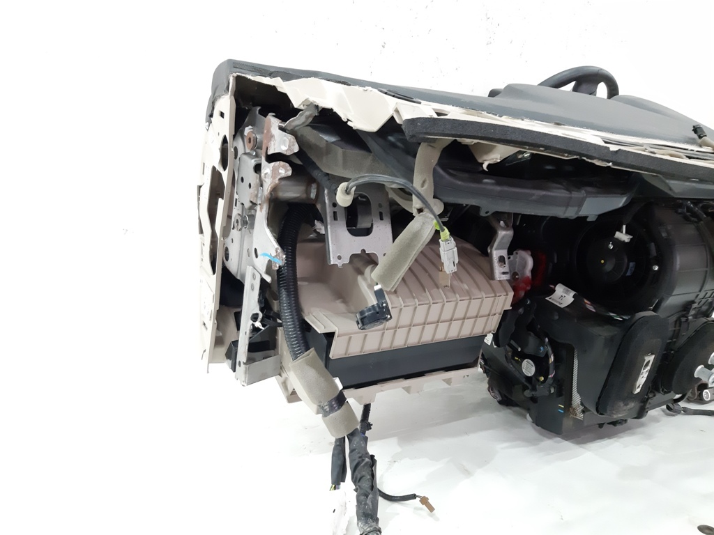Rogue Торпеда (голая) (царапины, потертости) Nissan Rogue 2015-2019 682006FL0A Nissan Rogue 13
