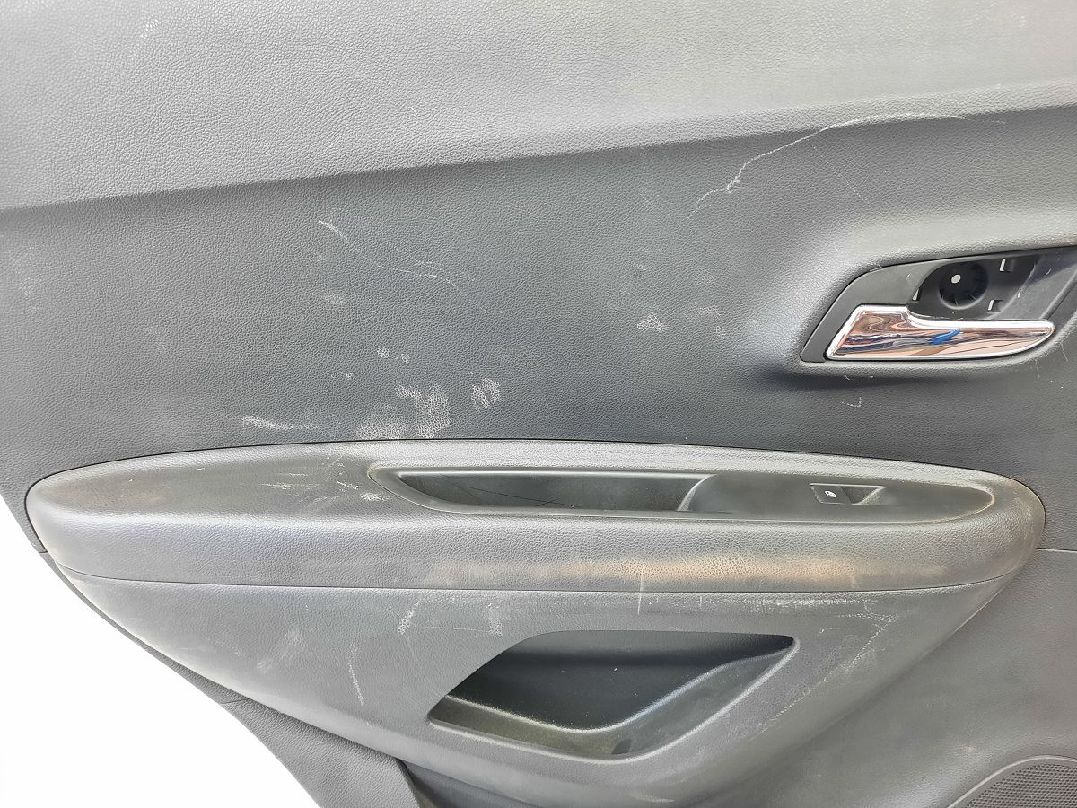 Trax Карта двери задней левой Chevrolet Trax 2015-2016 95353781 Chevrolet Trax 4