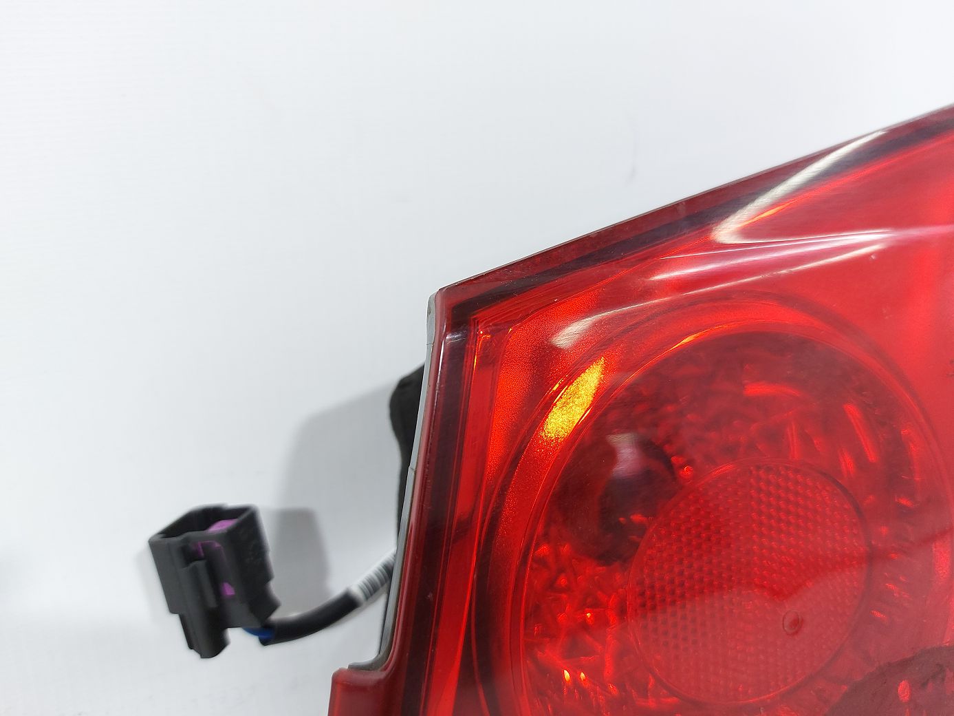 Cruze Ліхтар кришки багажника правий Chevrolet Cruze 2011-2016 95389372 Chevrolet Cruze 4