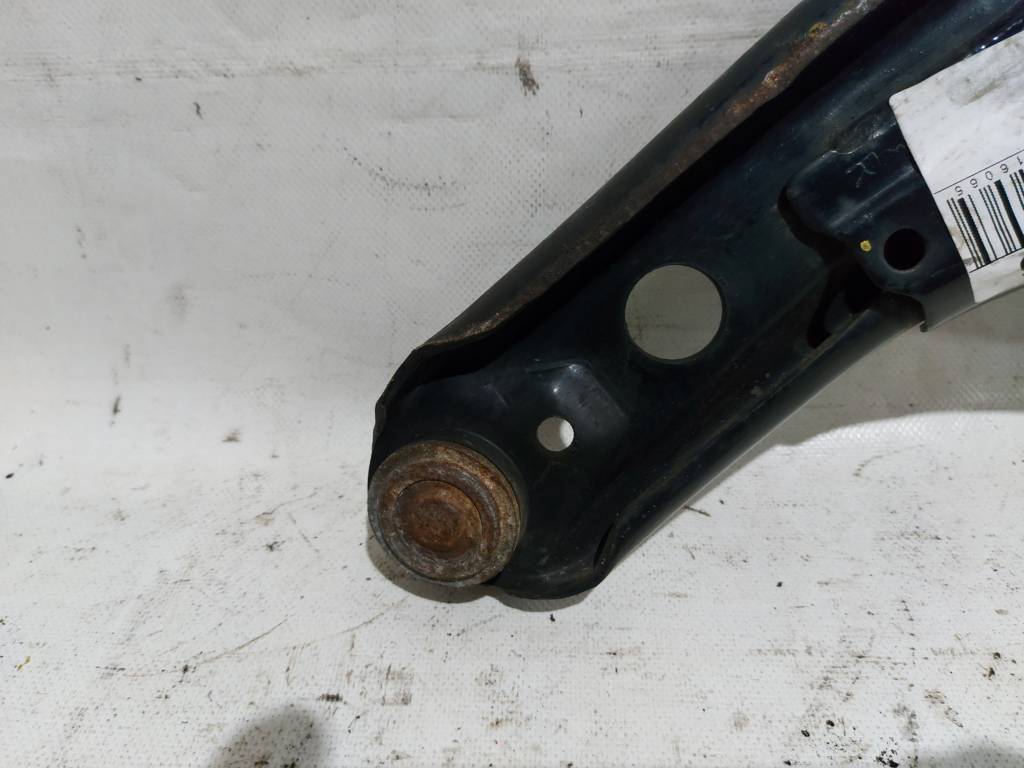Prius c Важіль передній нижній правий Toyota Prius C 2007-2019 4806859145 Toyota Prius C 5