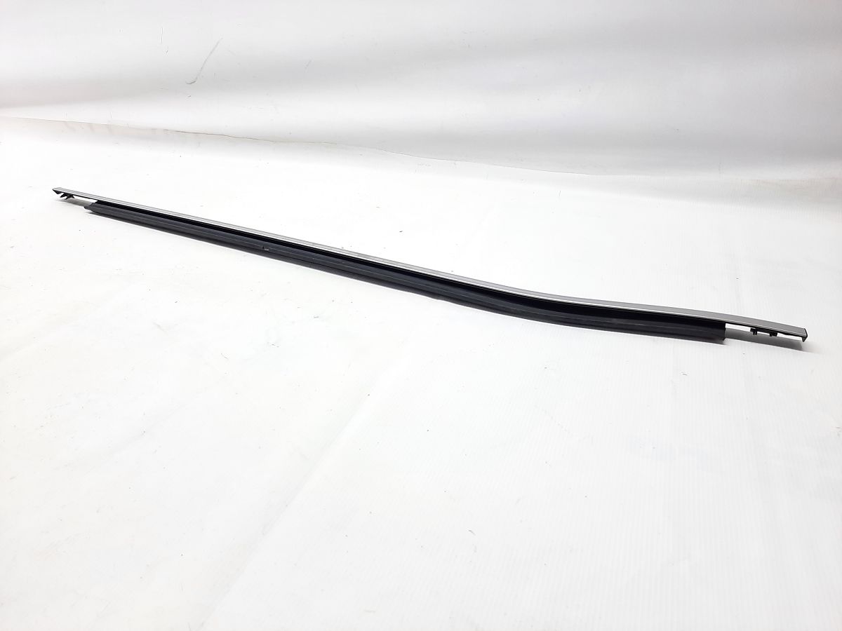 Mkt. Уплотнительная резинка стекла двери задней левой наружная Lincoln MKT 2010-2019 AE9Z7425597C Lincoln MKT