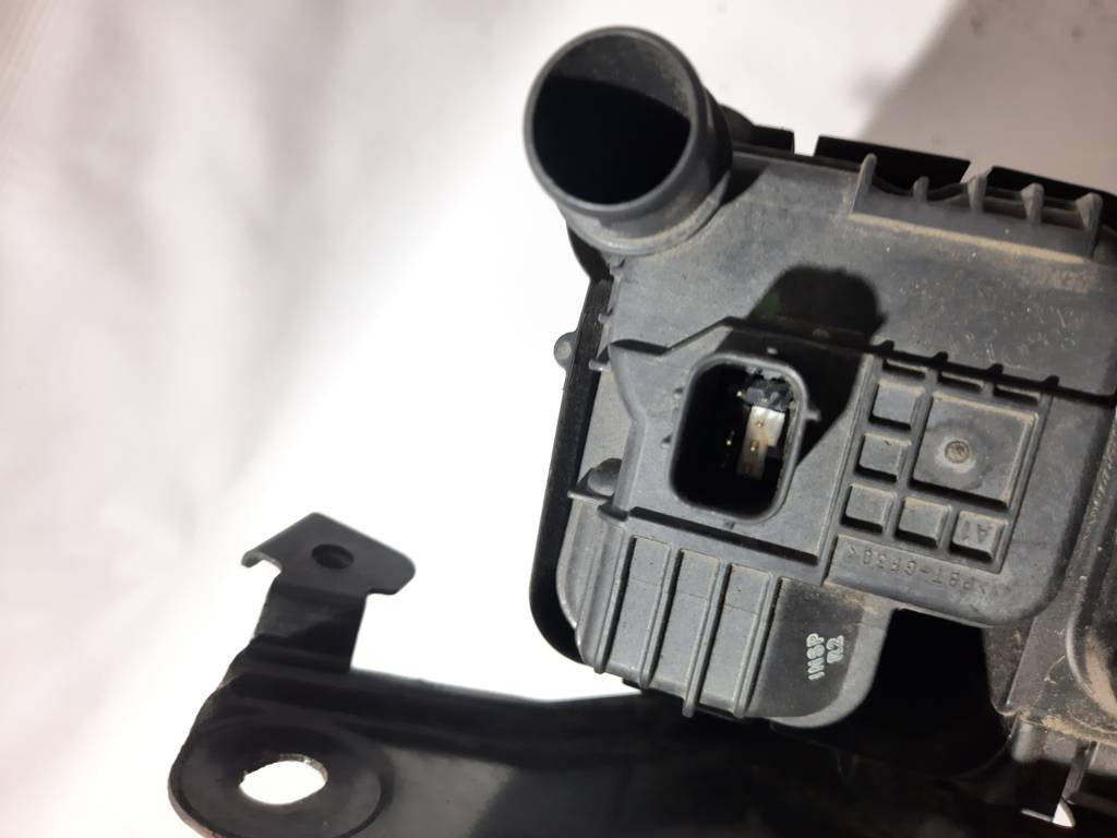 Sienna Фільтр рециркуляції парів бензину Toyota SIENNA 2011-2016 7774008070 Toyota SIENNA 4 Sienna Фільтр рециркуляції парів бензину Toyota SIENNA 2011-2016 7774008070 Toyota SIENNA 4