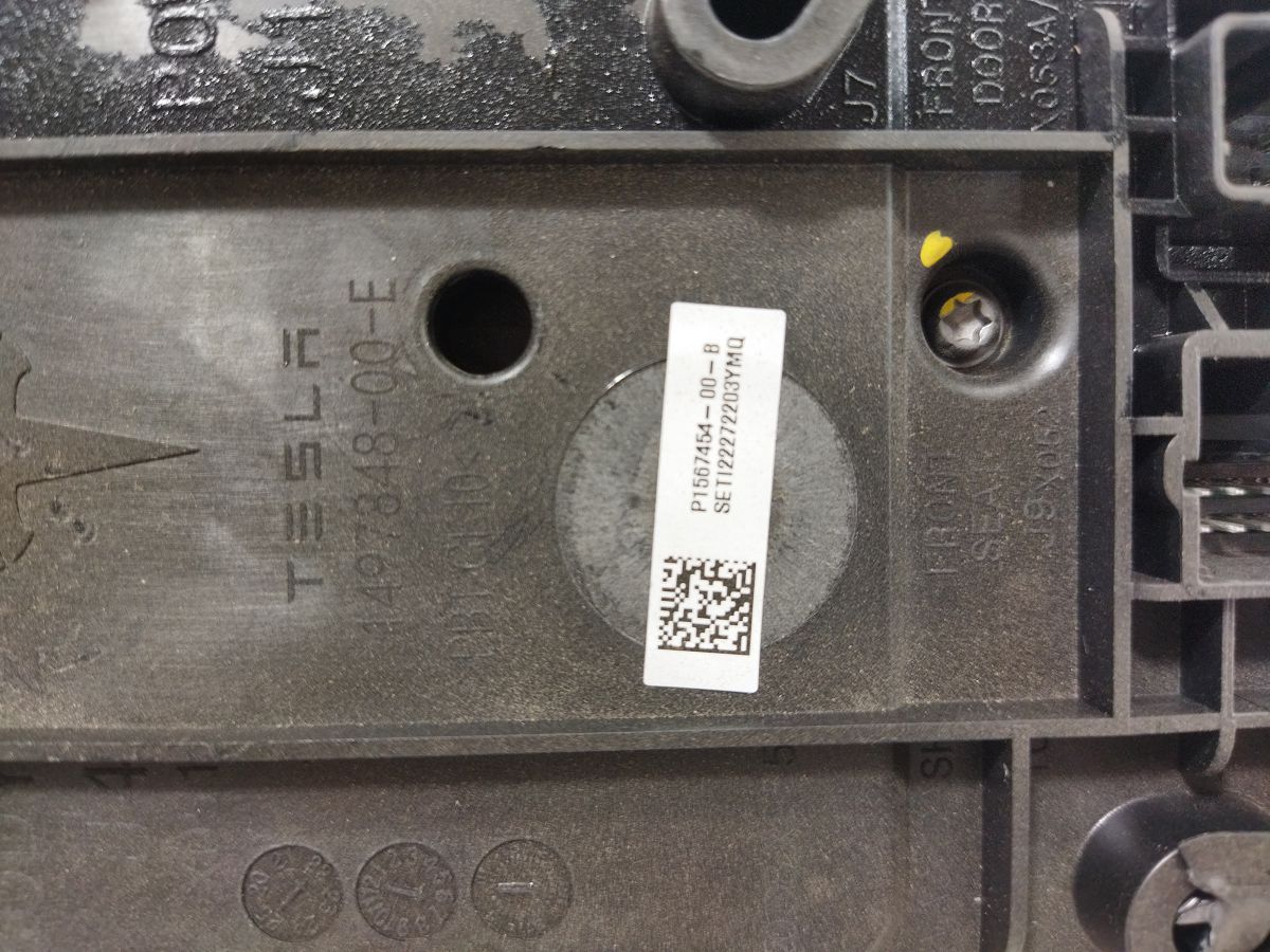 Model 3 Контроллер низкого напряжения правый Tesla Model 3 2021-2023 156745400B Tesla Model 3 4