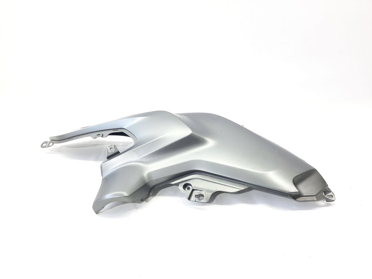 R 1200. Обшивка бензобака ліва BMW R 1200 2014 46638536971 BMW R 1200