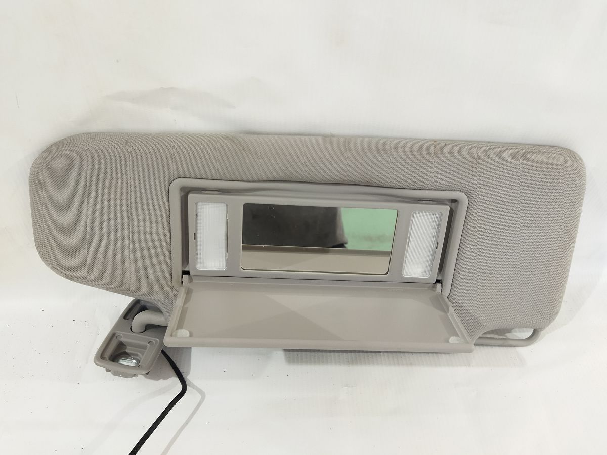 S60 Козирок сонцезахисний правий Volvo S60 2011-2018 39822719 Volvo S60 3 S60 Козирок сонцезахисний правий Volvo S60 2011-2018 39822719 Volvo S60 3