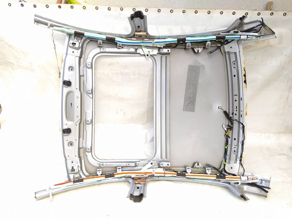 Dart Дах під люк Dodge Dart 2013-2019 68158686AA Dodge Dart 4