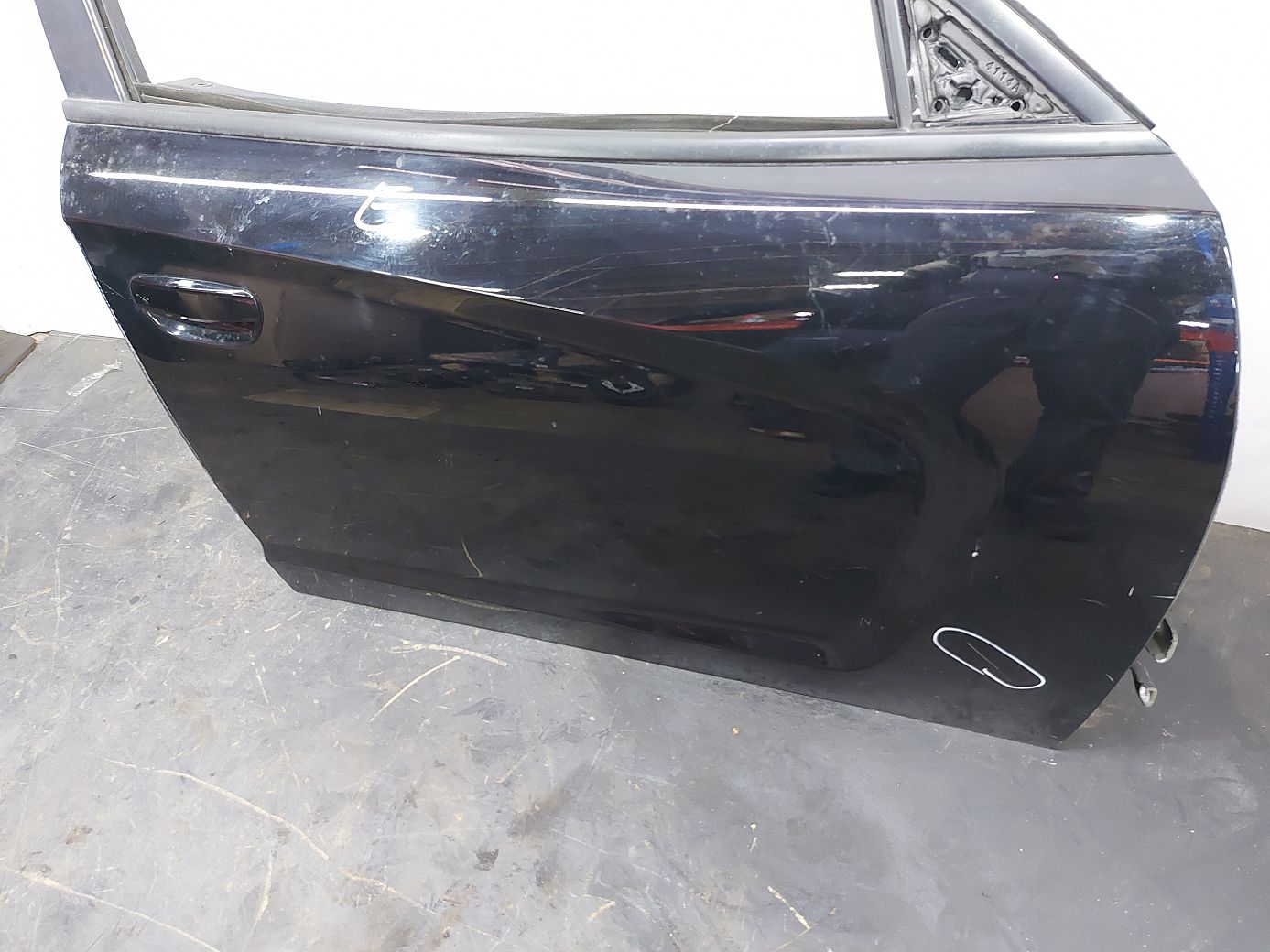 Charger Двері передні права в зборі Dodge Charger 2011-2014 68089370AD Dodge Charger 2