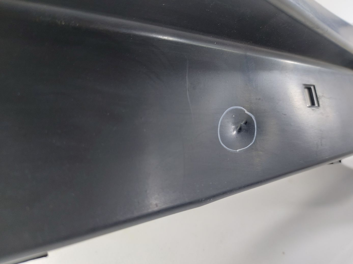 Передні бампери Передній бампер верхній (дефект) Chevrolet Equinox 2017-2021 84385251 Chevrolet Equinox 4