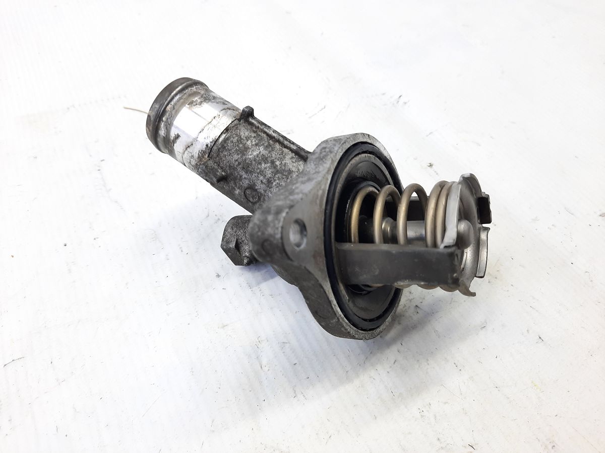 Malibu Корпус термостату Chevrolet Malibu 2016 25201447 Chevrolet Malibu 10