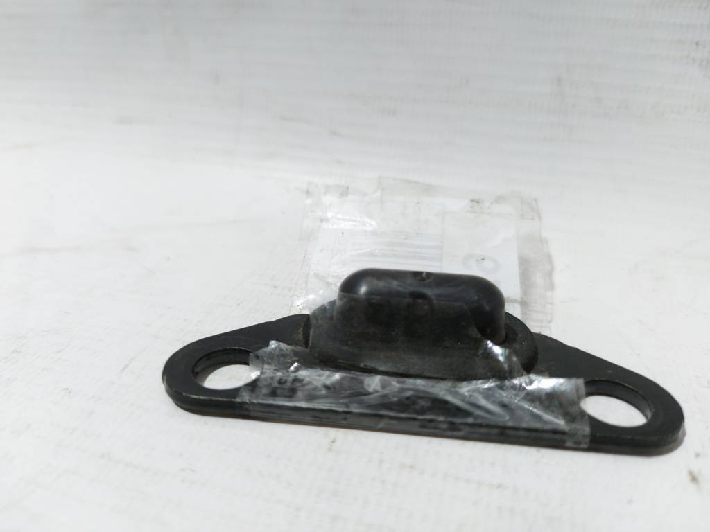 Sienna. Стопор двері задньої лівий/правий Toyota SIENNA 2011-2020 69046-28020 Toyota SIENNA Sienna. Стопор двері задньої лівий/правий Toyota SIENNA 2011-2020 69046-28020 Toyota SIENNA