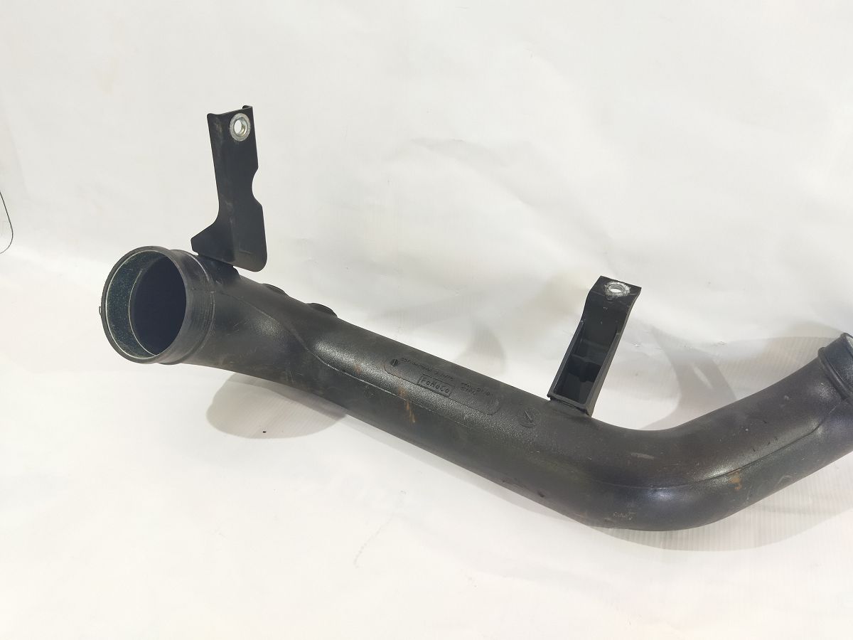 S60 Патрубок повітряного фільтра Volvo S60 2013-2016 31319775 Volvo S60 2