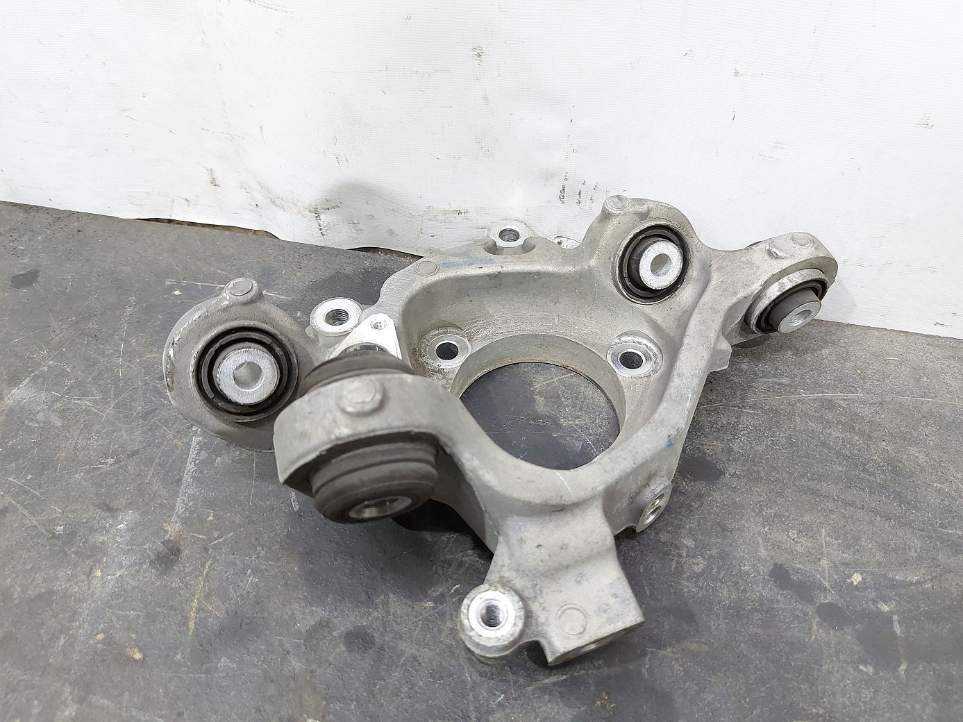 Ats Поворотний кулак задній правий Cadillac ATS 2013-2018 23118094 Cadillac ATS 2 Ats Поворотний кулак задній правий Cadillac ATS 2013-2018 23118094 Cadillac ATS 2