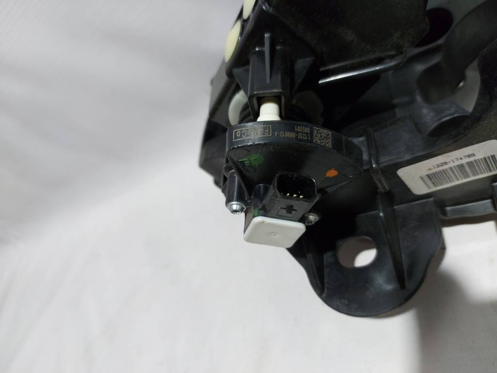 Fusion hybrid Педаль тормоза Ford Fusion Hybrid 2013 FG9Z2455A Ford Fusion Hybrid 15