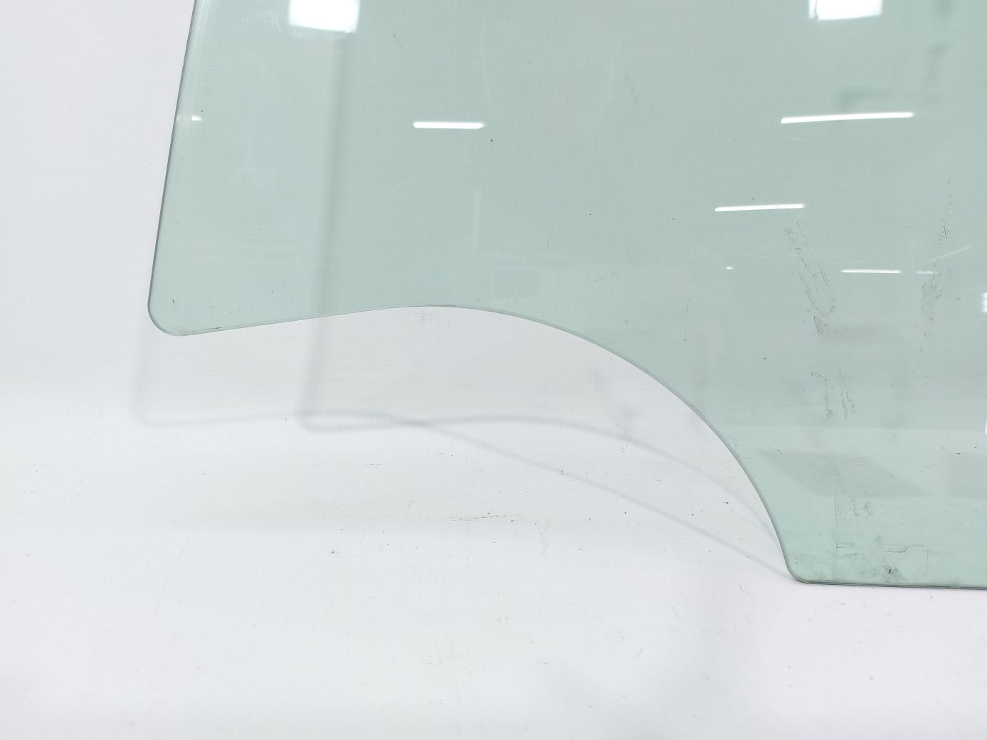 Encore Скло дверей передньої лівої Buick Encore 2013-2021 95207984 Buick Encore 5