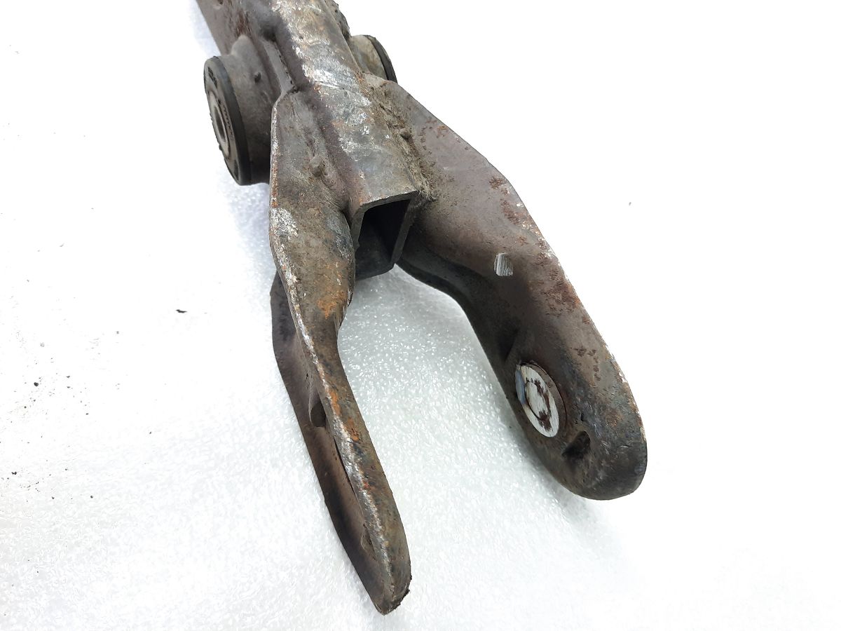 Dart Рычаг задний левый/правый нижний Dodge Dart 2013-2019 68080590AE Dodge Dart 18