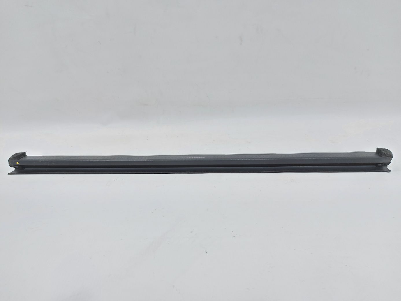 Fusion Уплотнитель стекла нижний двери задней внутренний правый Ford Fusion 2013-2020 DS7Z5425860B Ford Fusion 7