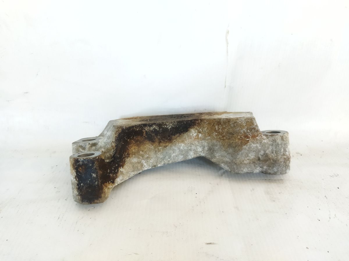 Hhr Кронштейн подушки двигуна Chevrolet HHR 2007-2011 15854396 Chevrolet HHR 2