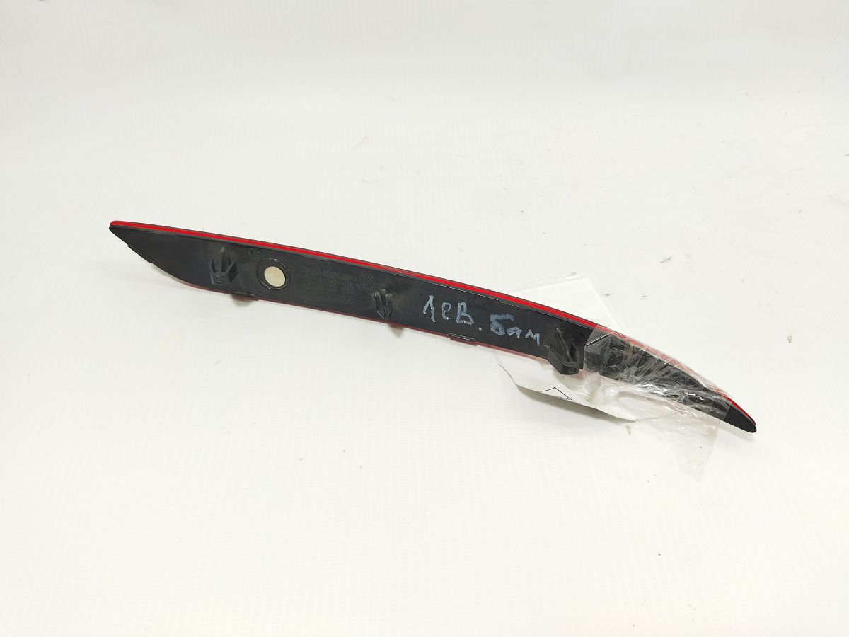 Model 3 Катафот заднього бампера лівий Tesla Model 3 2020-2024 107740600F Tesla Model 3 4