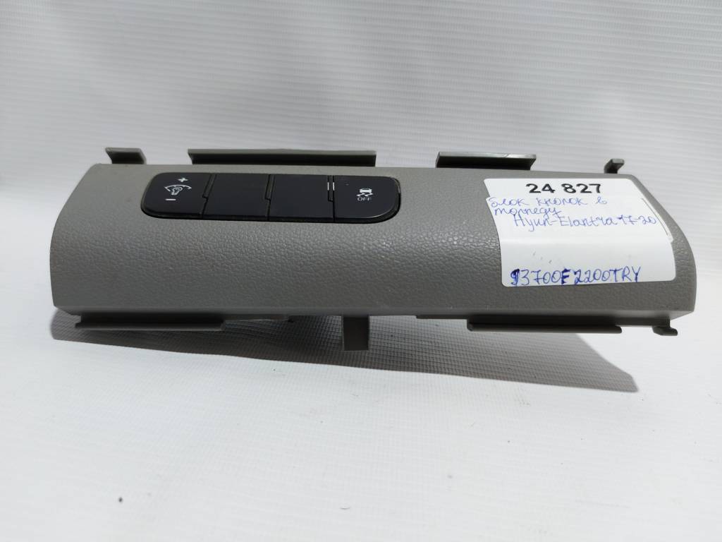 Elantra Блок кнопок у торпеду Hyundai Elantra 2017-2020 93700F2200TRY Hyundai Elantra 2